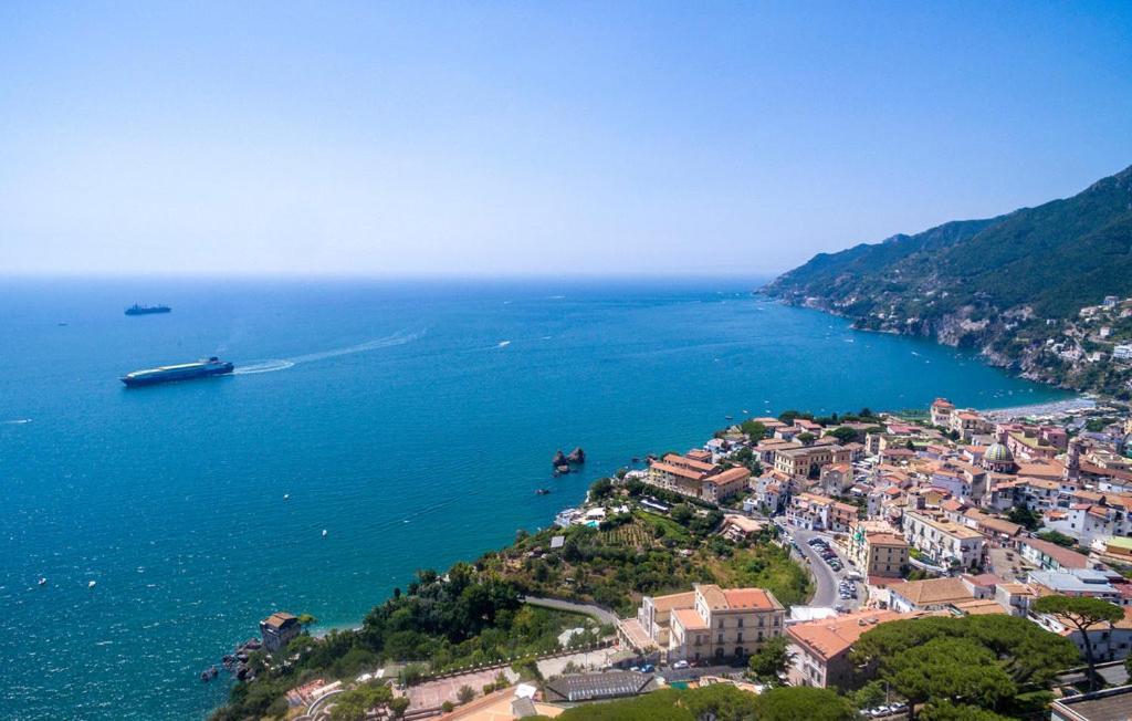 Casa Gabriella - Amalfi Coast - Free Parking - Full Sea View Villa Vietri Buitenkant foto