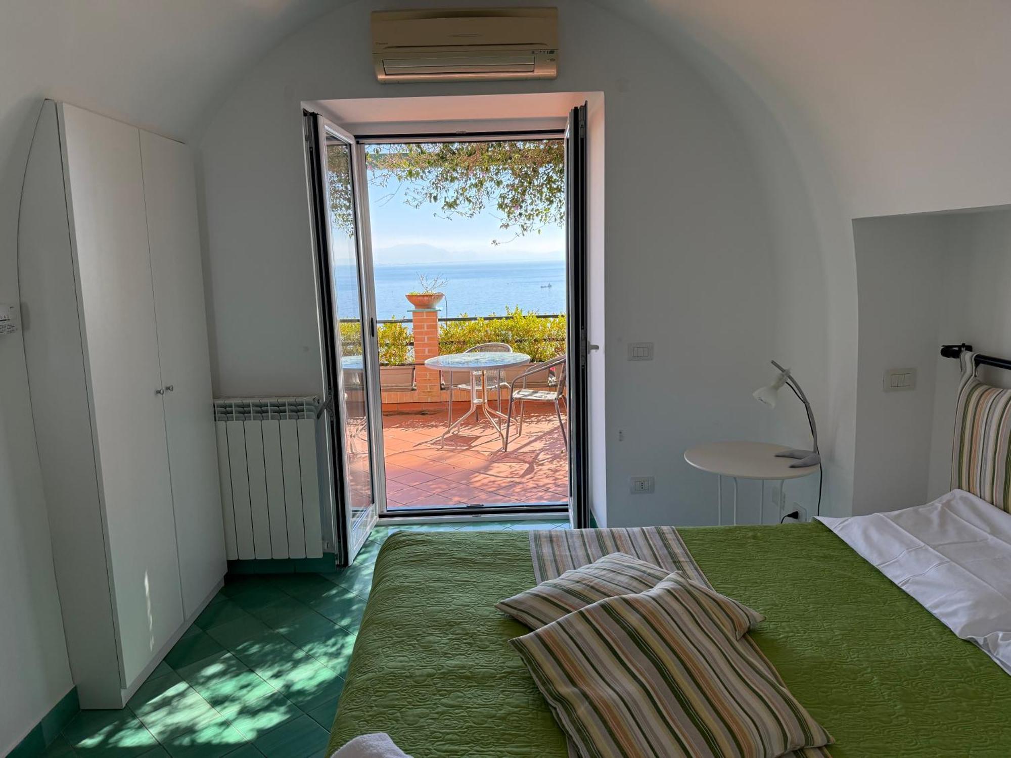 Casa Gabriella - Amalfi Coast - Free Parking - Full Sea View Villa Vietri Buitenkant foto