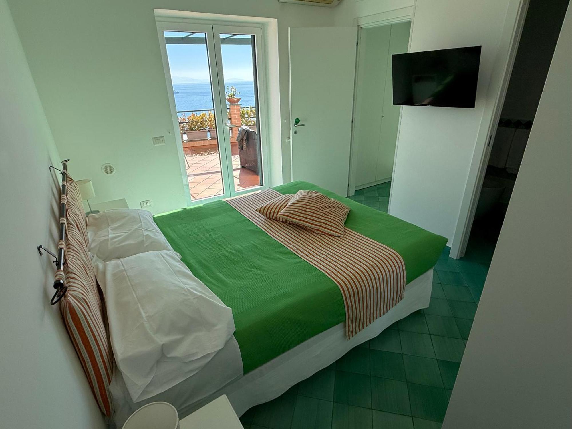 Casa Gabriella - Amalfi Coast - Free Parking - Full Sea View Villa Vietri Buitenkant foto