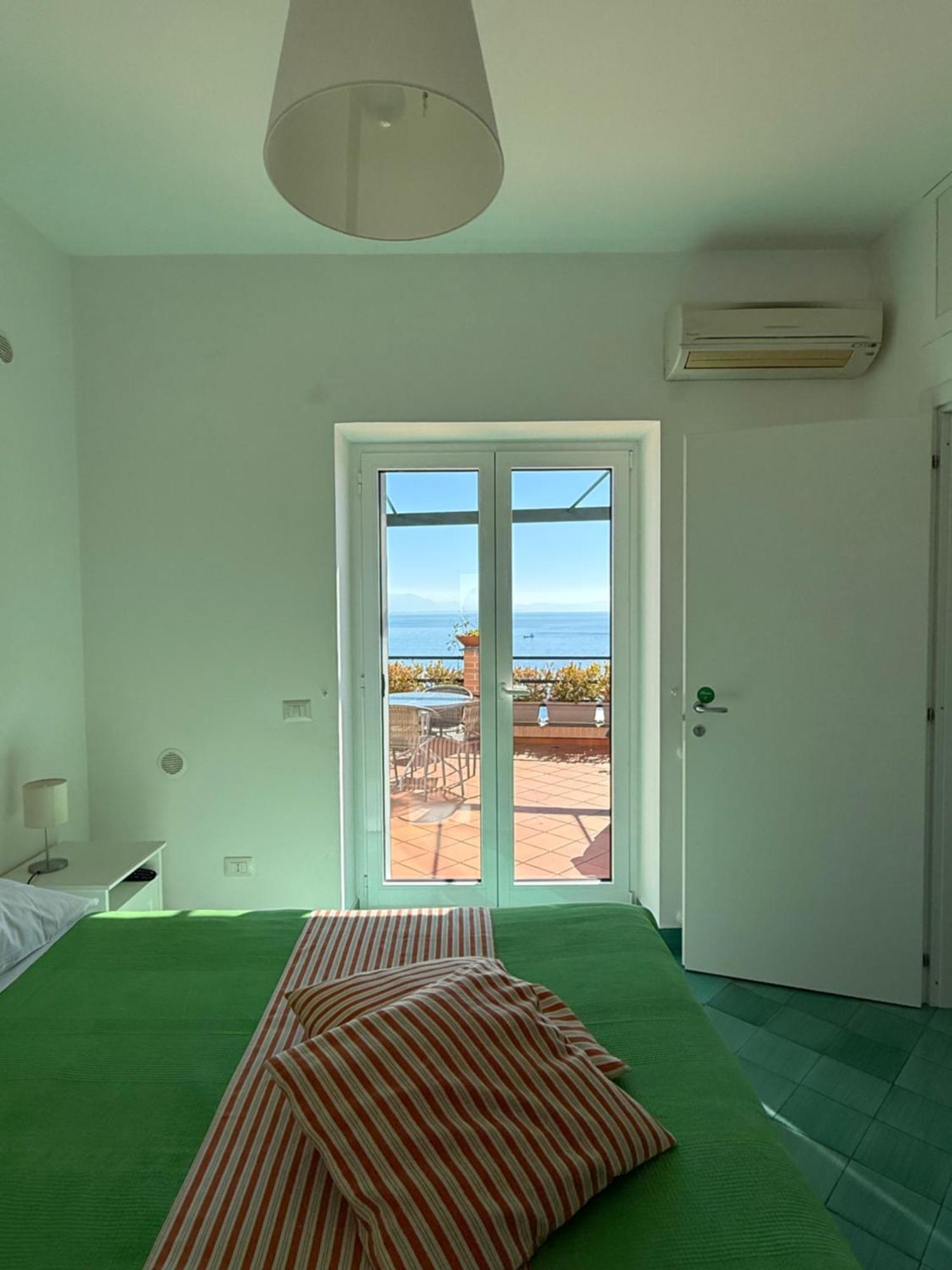 Casa Gabriella - Amalfi Coast - Free Parking - Full Sea View Villa Vietri Buitenkant foto