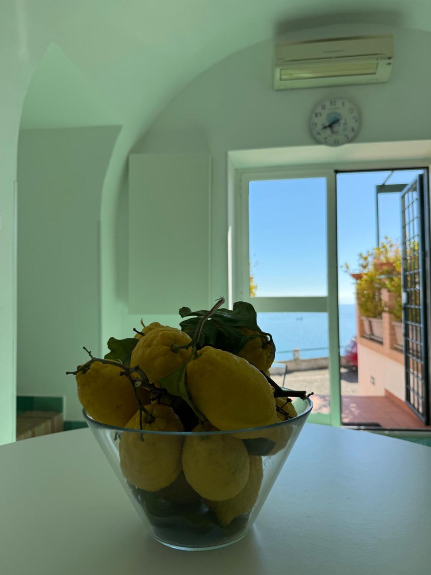 Casa Gabriella - Amalfi Coast - Free Parking - Full Sea View Villa Vietri Buitenkant foto